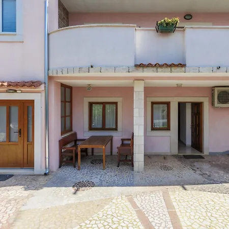 아파트 Romantika-2 By Interhome 로비니